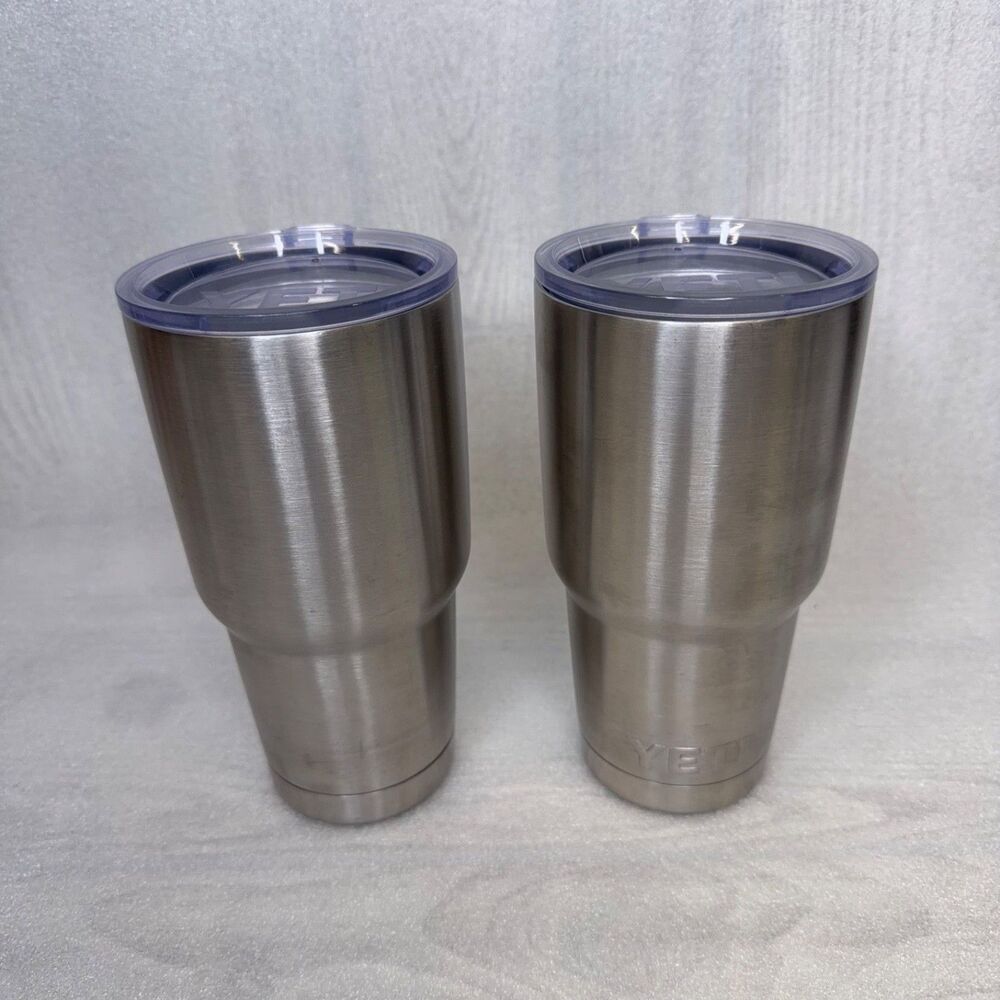 2x YETI Rambler Tumbler 30 oz Stainless Steel 1st Gen Regular Lids